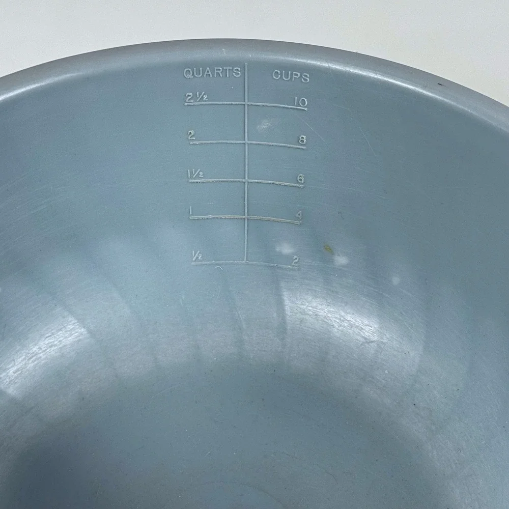 Vintage Shamrock Neatway Blue Swirl 2.5 QT Plastic Mixing Batter Bowl 10Cup READ